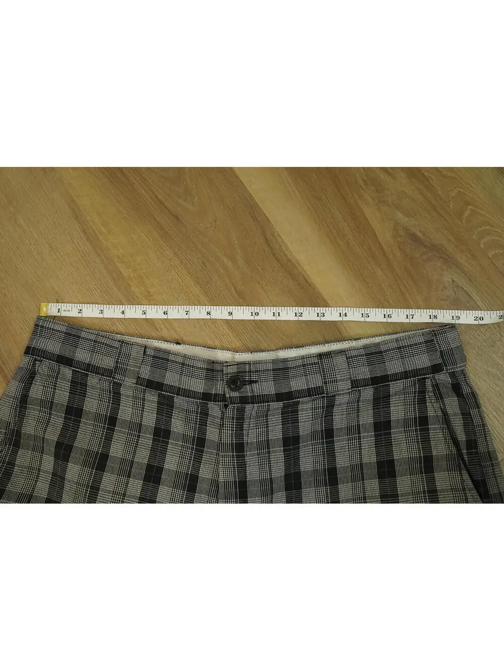 Dickie's Plaid Shorts - Men's size 38‎